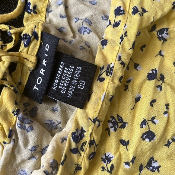 TORRID floral top - Picture 8 of 10
